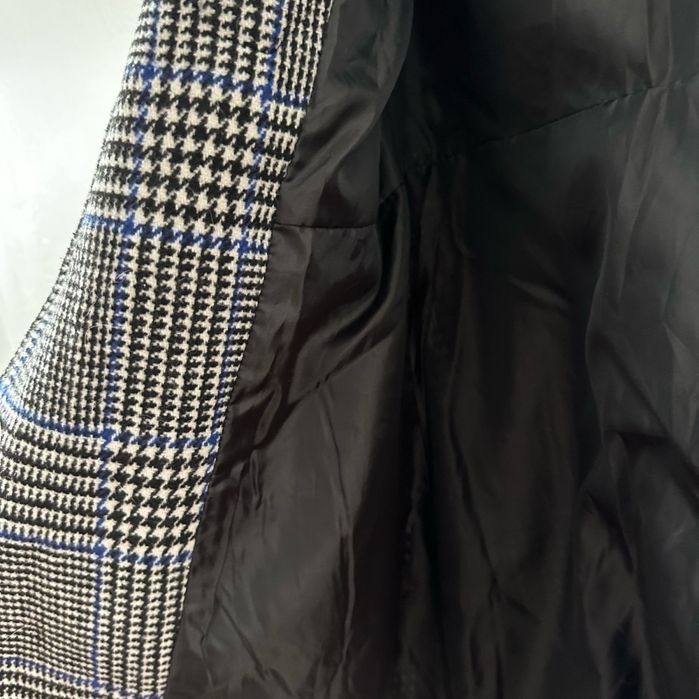 Charlotte Russe houndstooth faux fur hooded coat - Picture 6 of 8